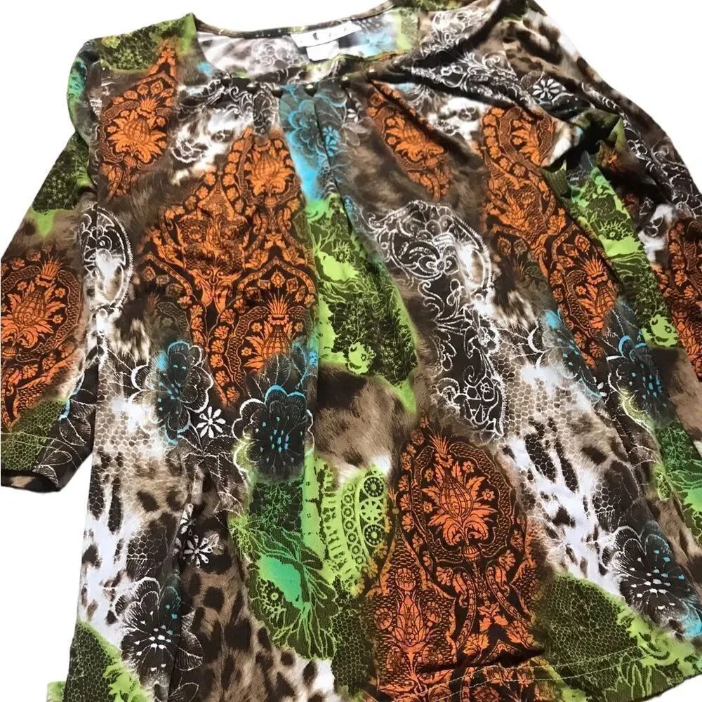 N Touch  size medium top excellent condition see pics